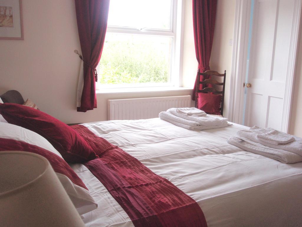 مبيت وإفطار Bampton  Weston House الغرفة الصورة