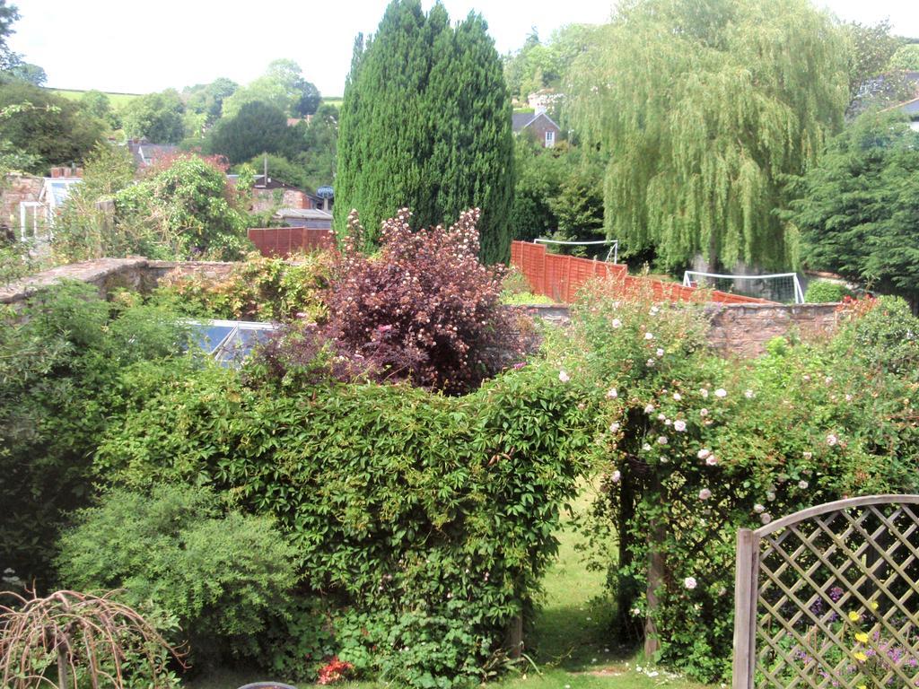 مبيت وإفطار Bampton  Weston House الغرفة الصورة